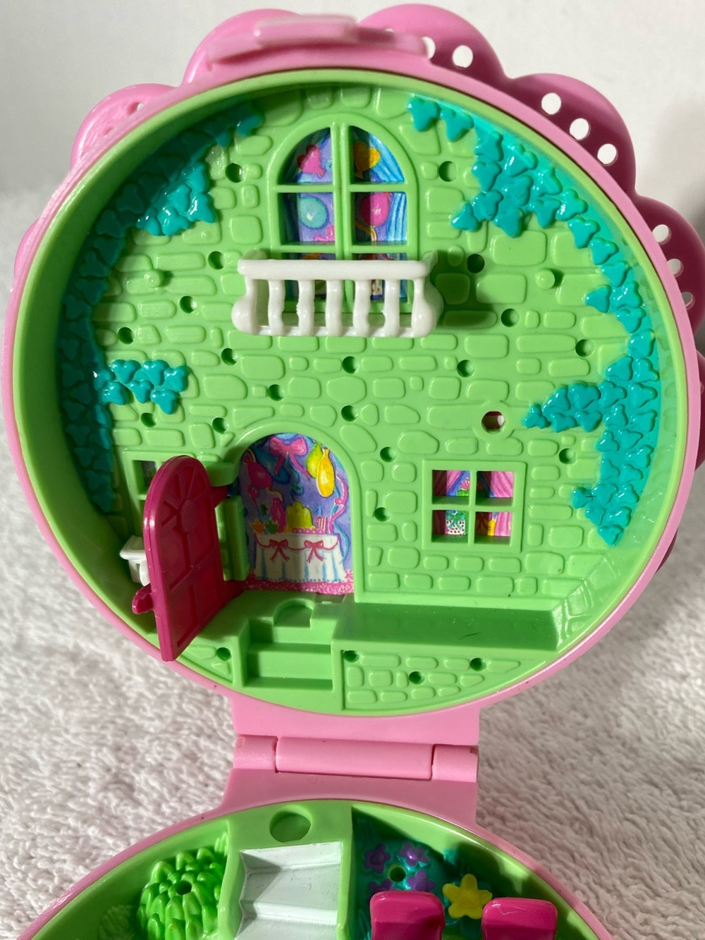 Vintage 1994 Polly Pocket Birthday Surprise Cake Compact ONLY Great Logo Hinge - Picture 10 of 16